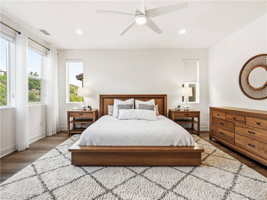 19149 Lauren Lane, Saugus, CA 91350