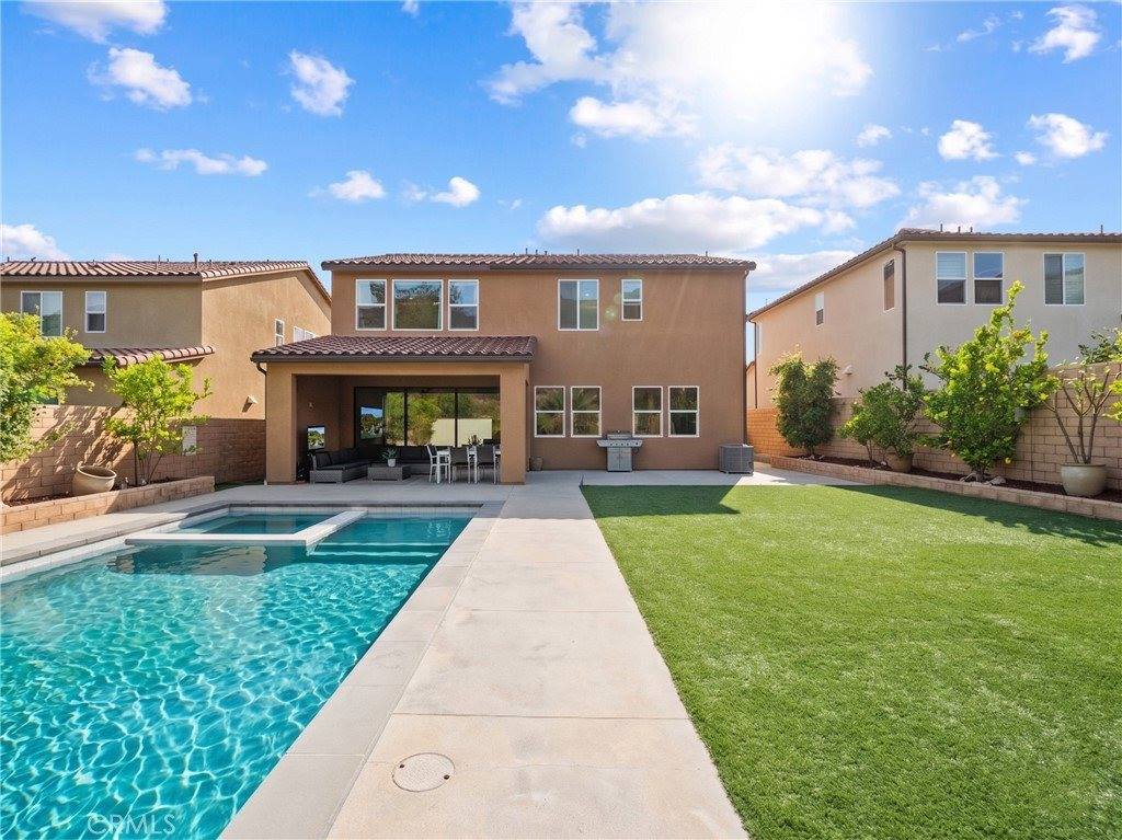 19149 Lauren Lane, Saugus, CA 91350