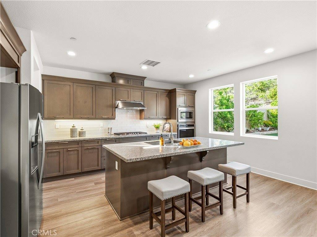 19149 Lauren Lane, Saugus, CA 91350