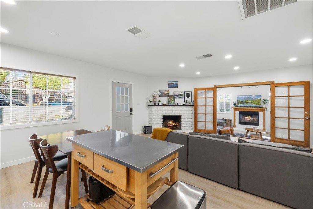 25048 Wheeler, Newhall, CA 91321