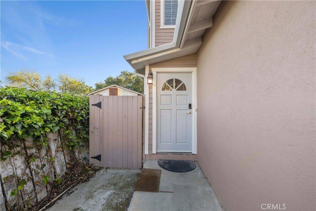 25048 Wheeler, Newhall, CA 91321