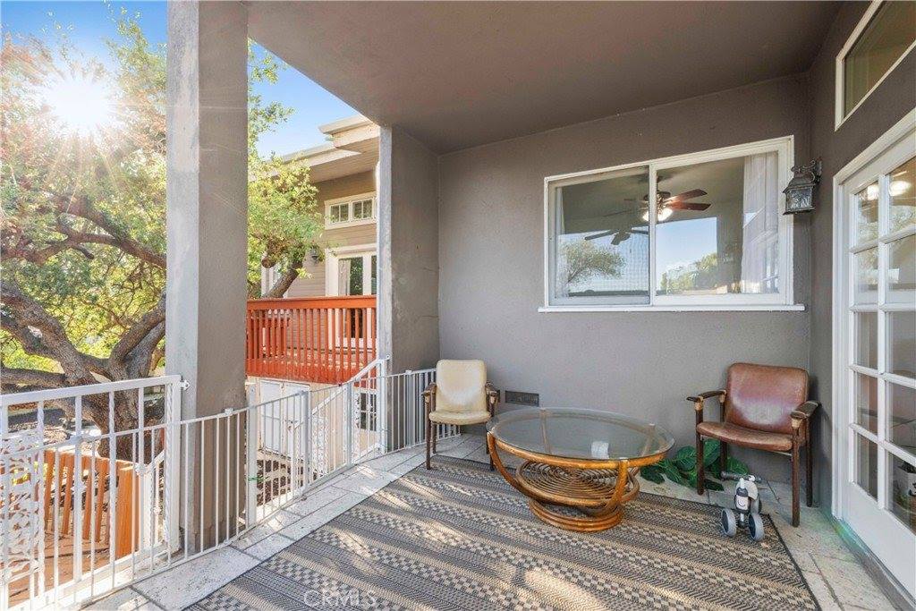 25048 Wheeler, Newhall, CA 91321