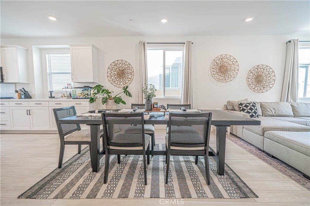 27154 Valley Oak Place, Valencia, CA 91381