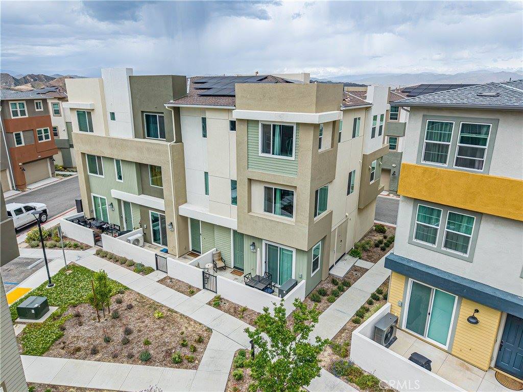 27154 Valley Oak Place, Valencia, CA 91381