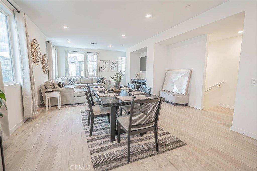 27154 Valley Oak Place, Valencia, CA 91381