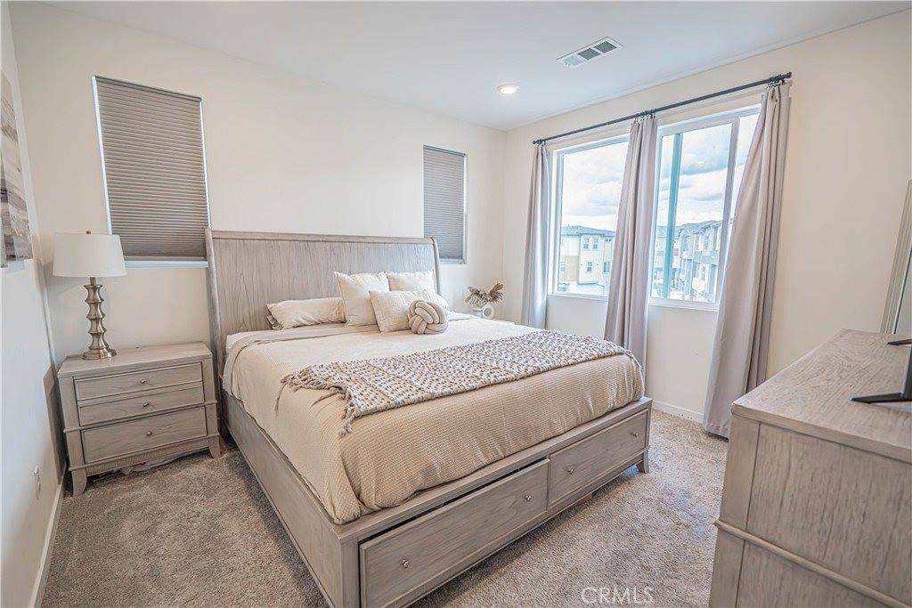 27154 Valley Oak Place, Valencia, CA 91381