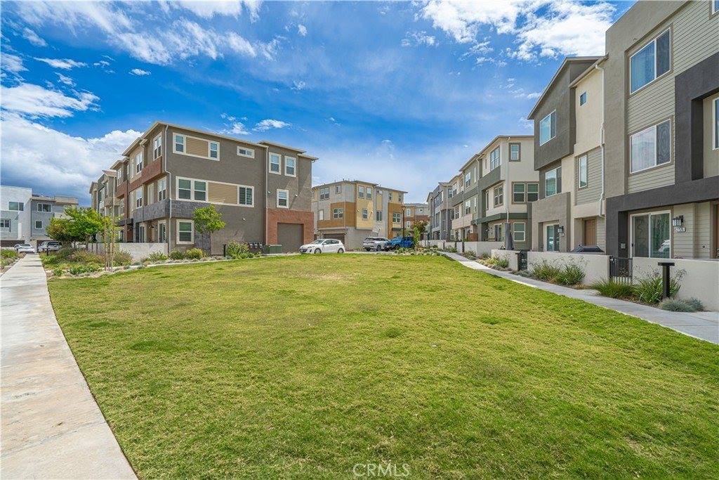 27154 Valley Oak Place, Valencia, CA 91381