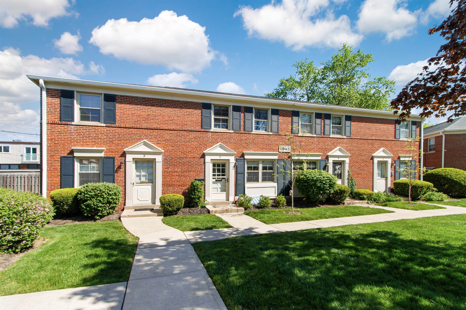 1845 Northwest Court, Columbus, OH 43212