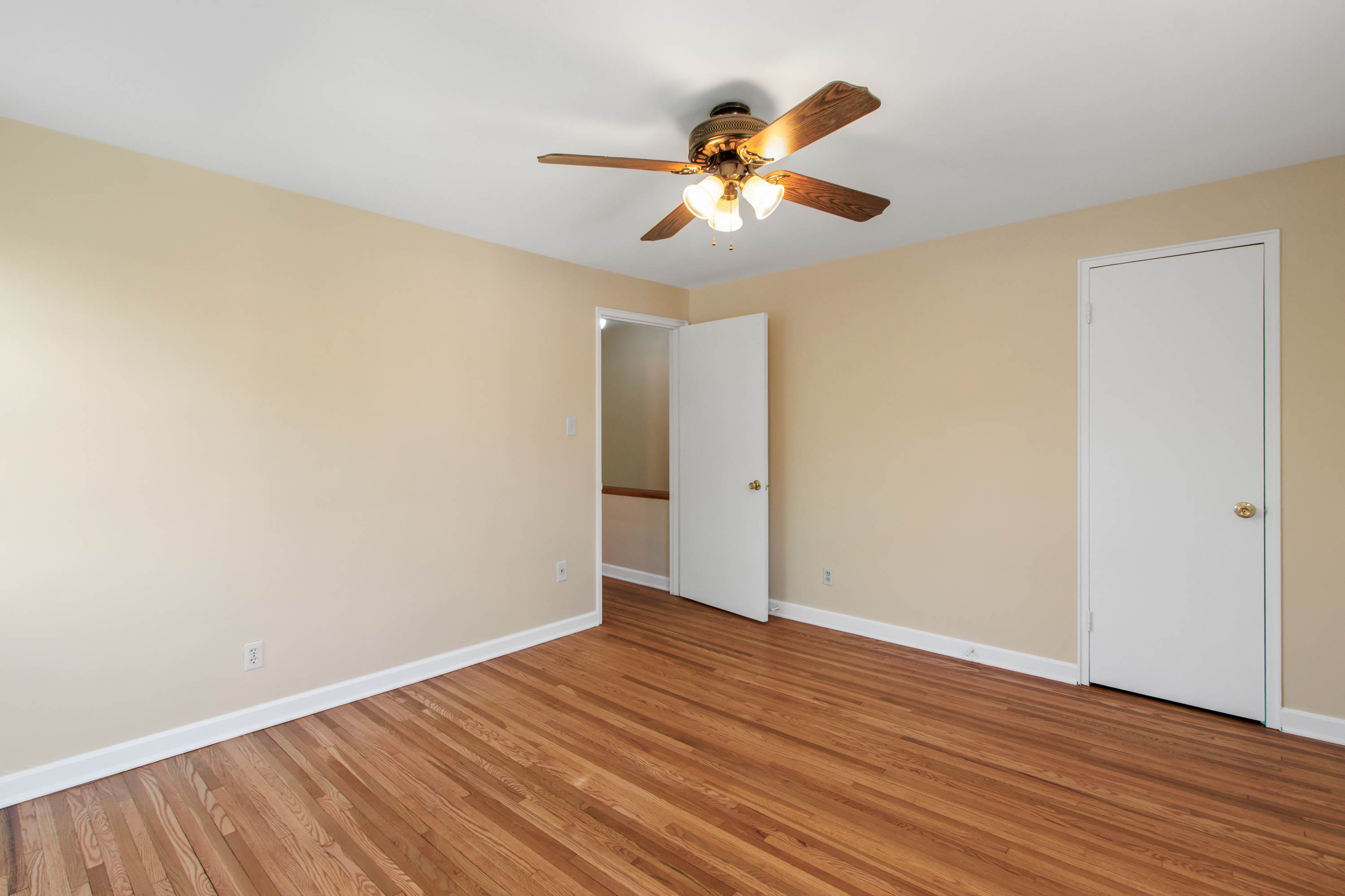 1845 Northwest Court, Columbus, OH 43212