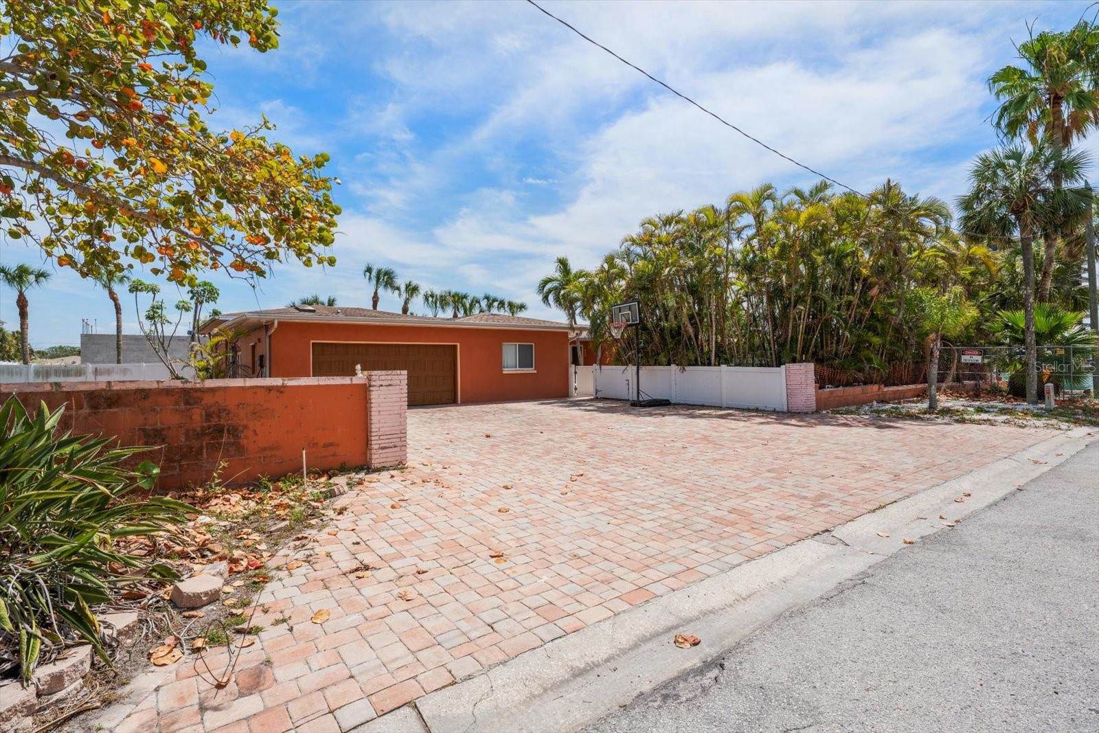 630-650 79TH Avenue, Saint Pete Beach, FL 33706