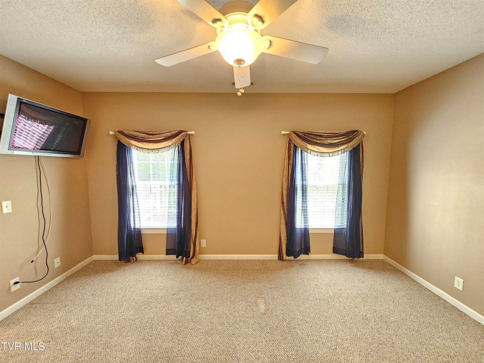 22 Bedding Place, Johnson City, TN 37604