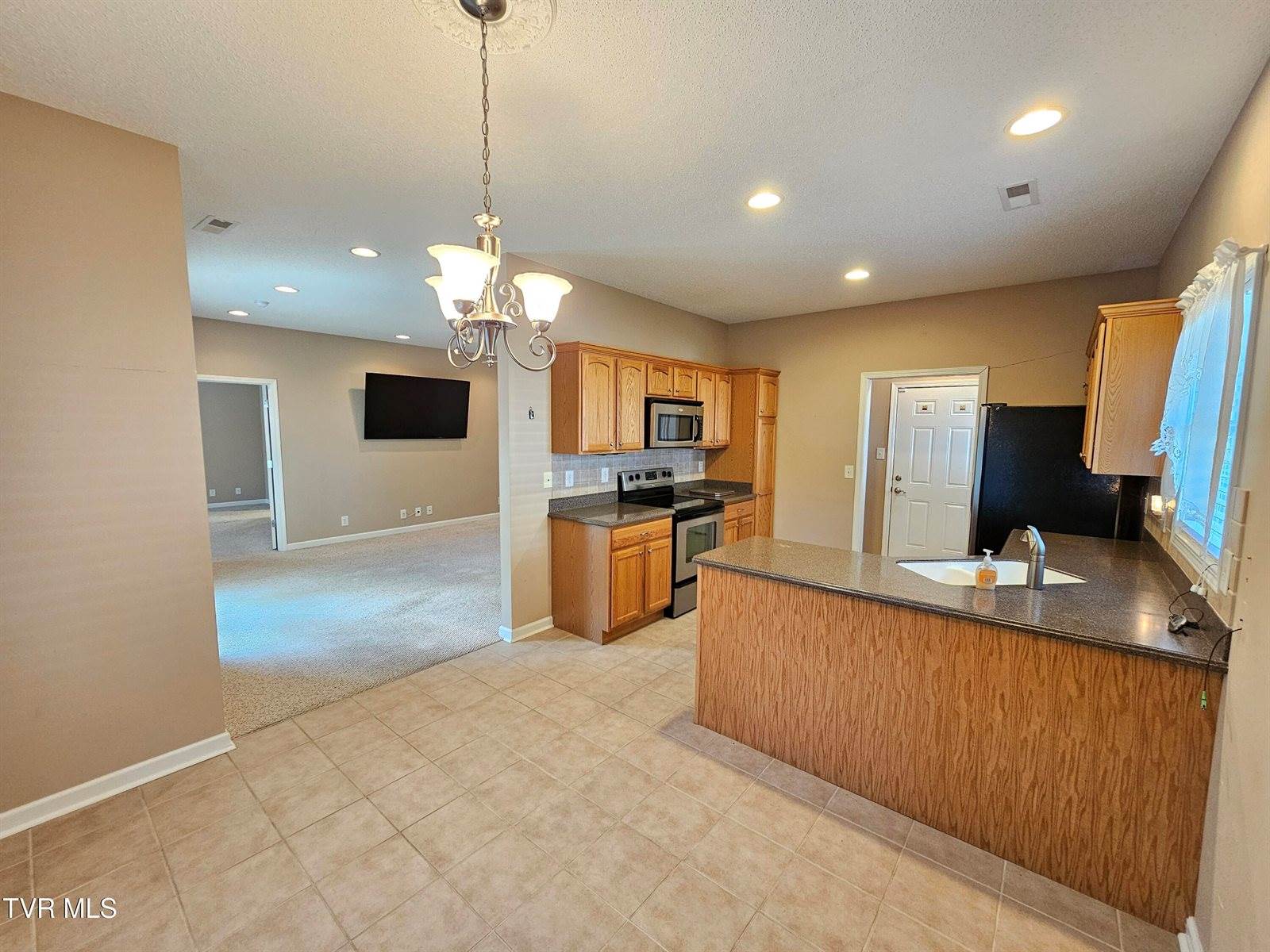 22 Bedding Place, Johnson City, TN 37604