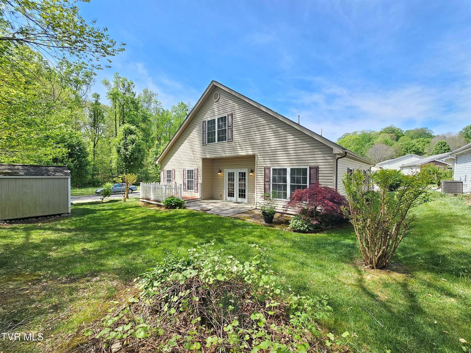 22 Bedding Place, Johnson City, TN 37604