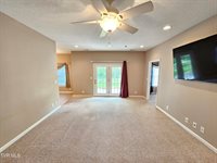 22 Bedding Place, Johnson City, TN 37604