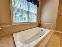 22 Bedding Place, Johnson City, TN 37604