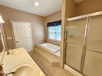 22 Bedding Place, Johnson City, TN 37604