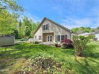 22 Bedding Place, Johnson City, TN 37604