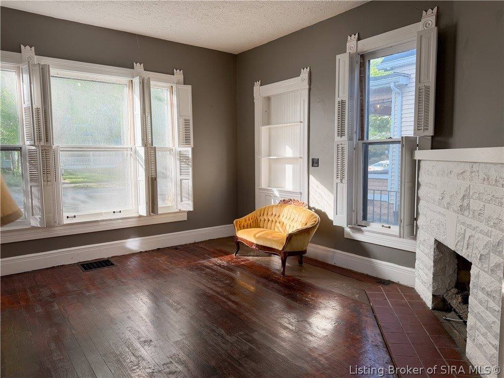 1211 East Elm Street, New Albany, IN 47150