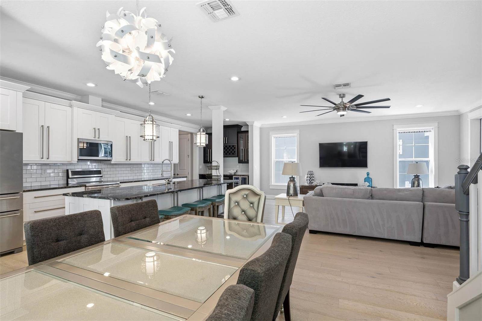 4916 3RD Street North, Saint Petersburg, FL 33703