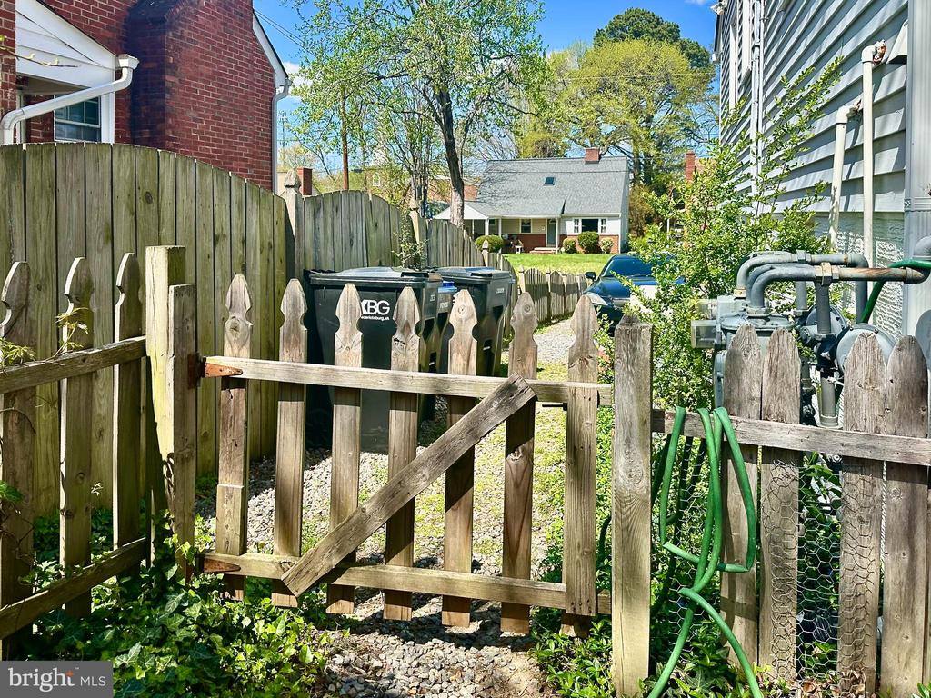 1316 Rowe Street, Fredericksburg, VA 22401