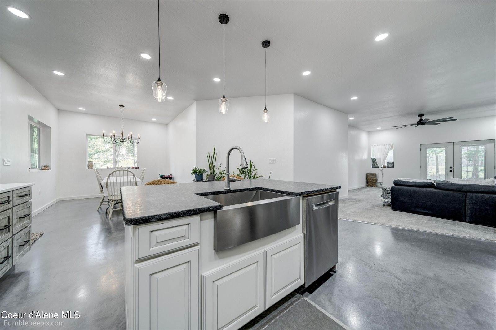 2760 South Sagle Rd, Sagle, ID 83860