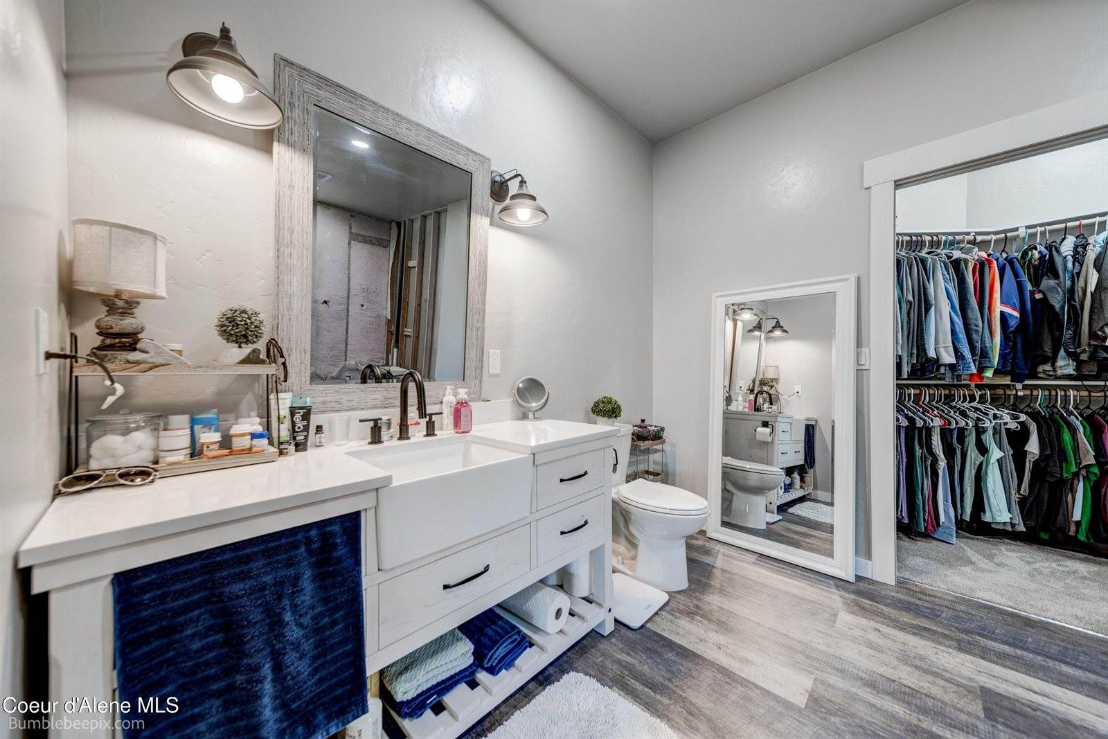 2760 South Sagle Rd, Sagle, ID 83860