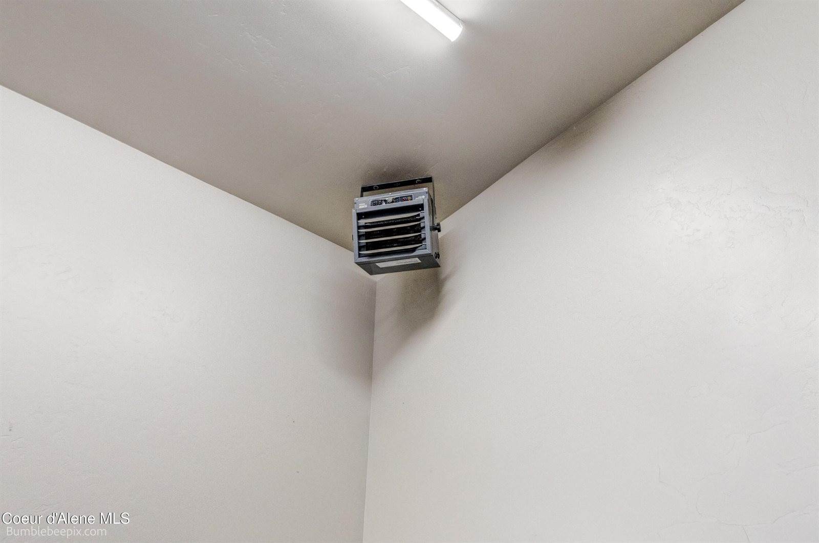 2760 South Sagle Rd, Sagle, ID 83860