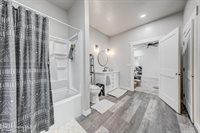 2760 South Sagle Rd, Sagle, ID 83860