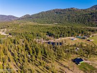 2760 South Sagle Rd, Sagle, ID 83860