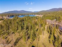 2760 South Sagle Rd, Sagle, ID 83860