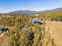 2760 South Sagle Rd, Sagle, ID 83860