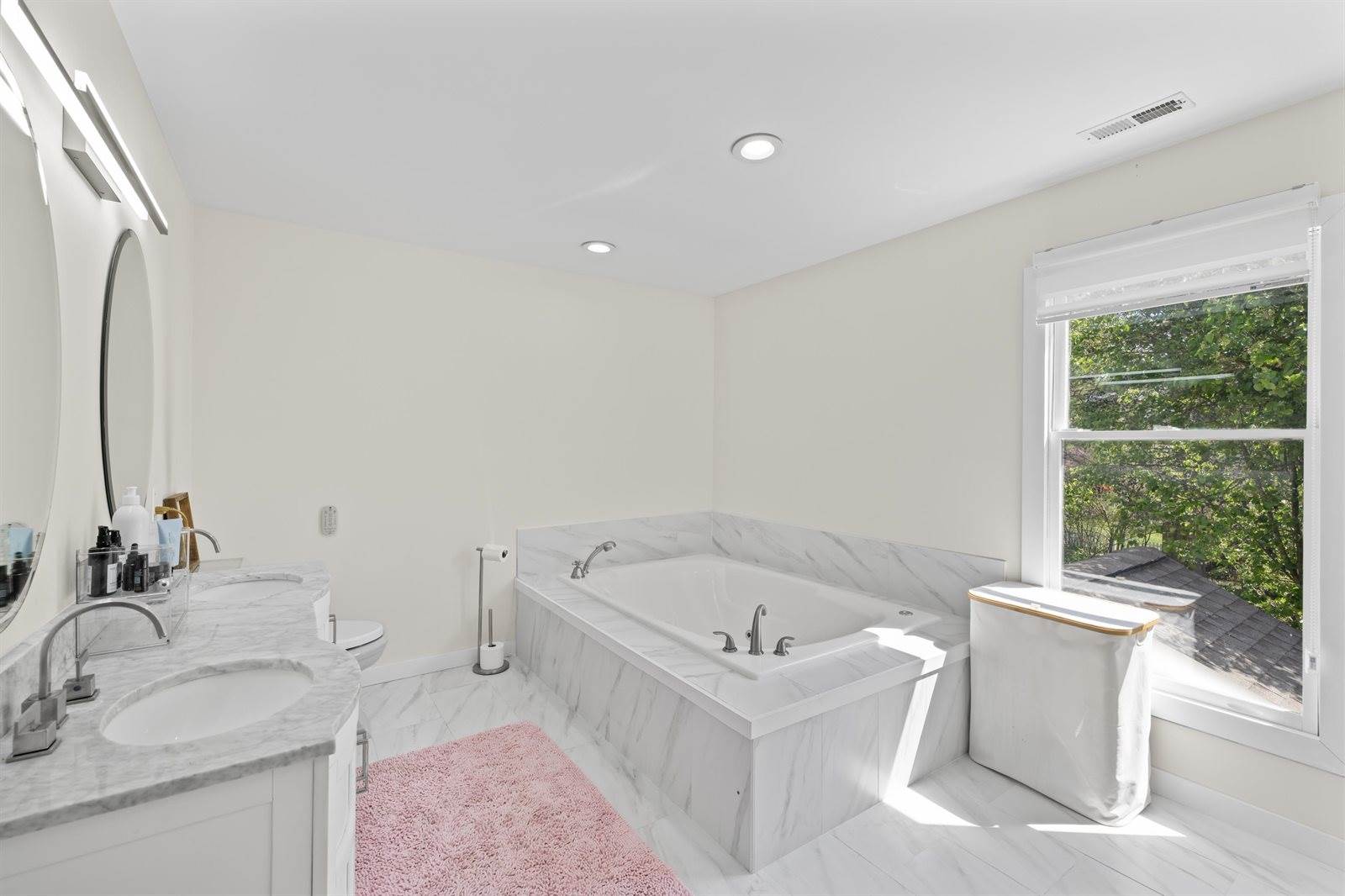 1368 Bluewater Rd, Rockingham, VA 22801