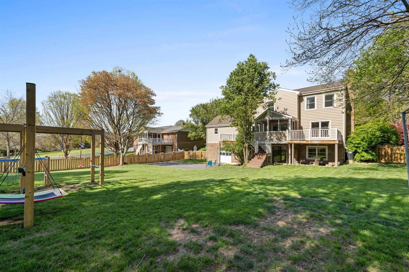 1368 Bluewater Rd, Rockingham, VA 22801