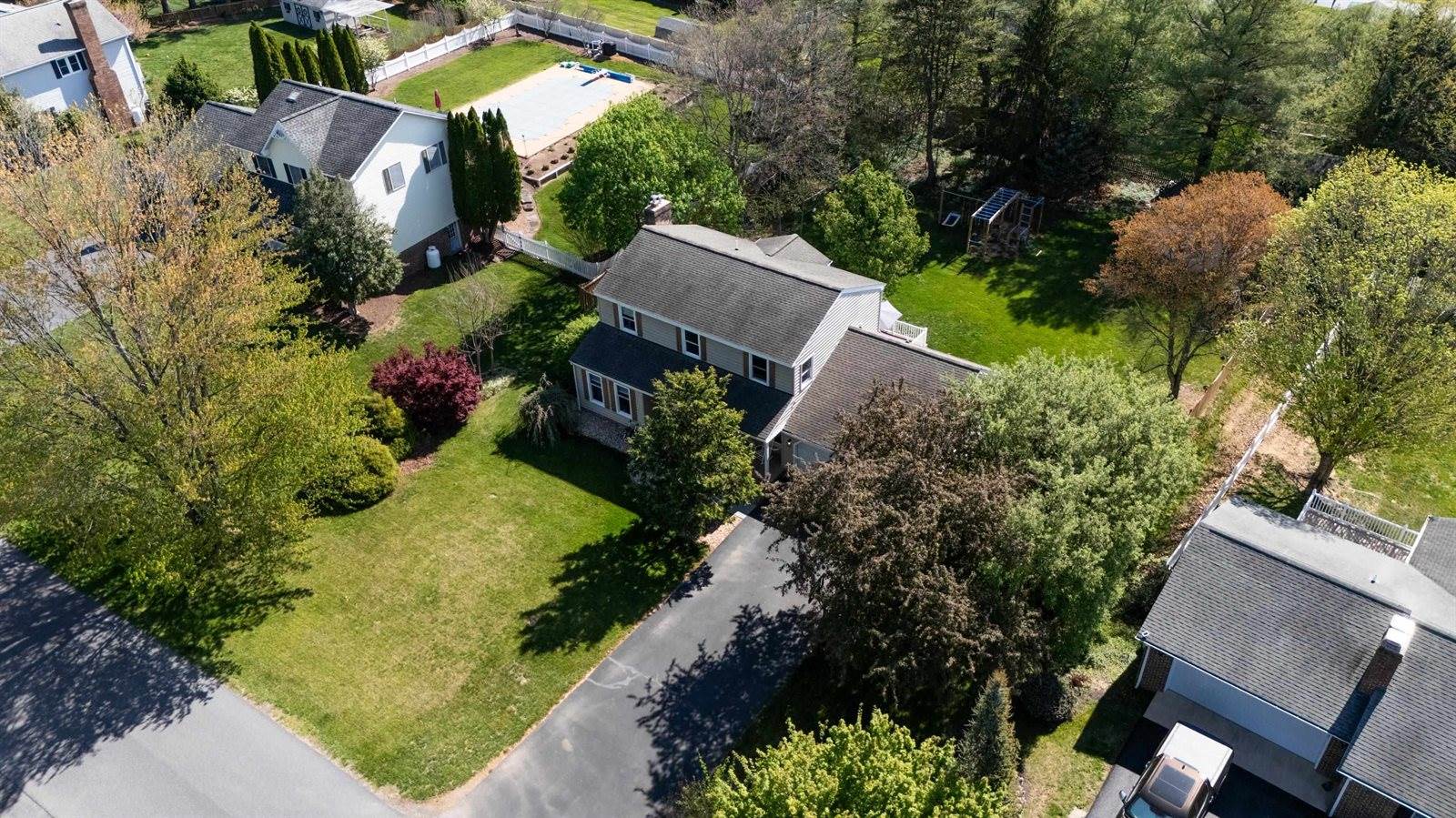 1368 Bluewater Rd, Rockingham, VA 22801