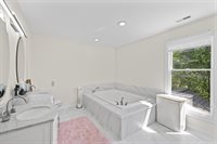 1368 Bluewater Rd, Rockingham, VA 22801