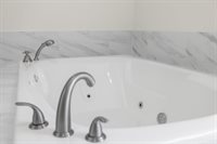 1368 Bluewater Rd, Rockingham, VA 22801