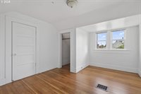 4857 NE 11TH Ave, Portland, OR 97211