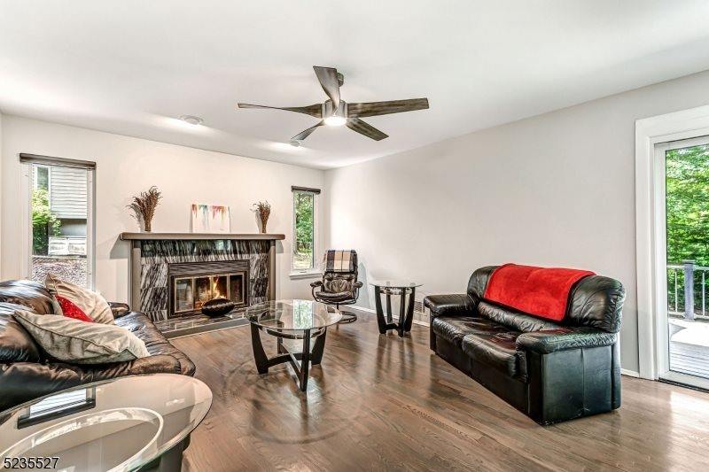 33 Highmount Ave, Warren Township, NJ 07059