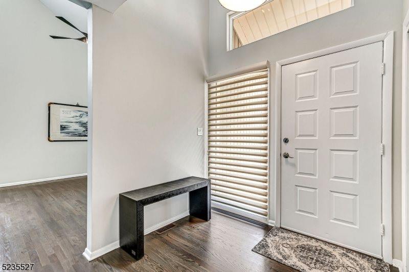 33 Highmount Ave, Warren Township, NJ 07059