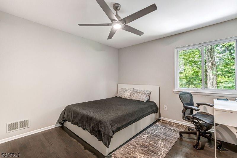 33 Highmount Ave, Warren Township, NJ 07059