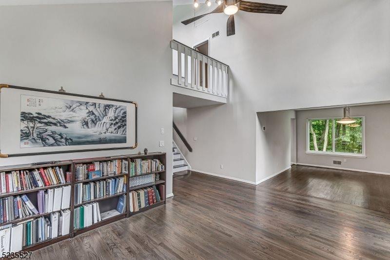 33 Highmount Ave, Warren Township, NJ 07059