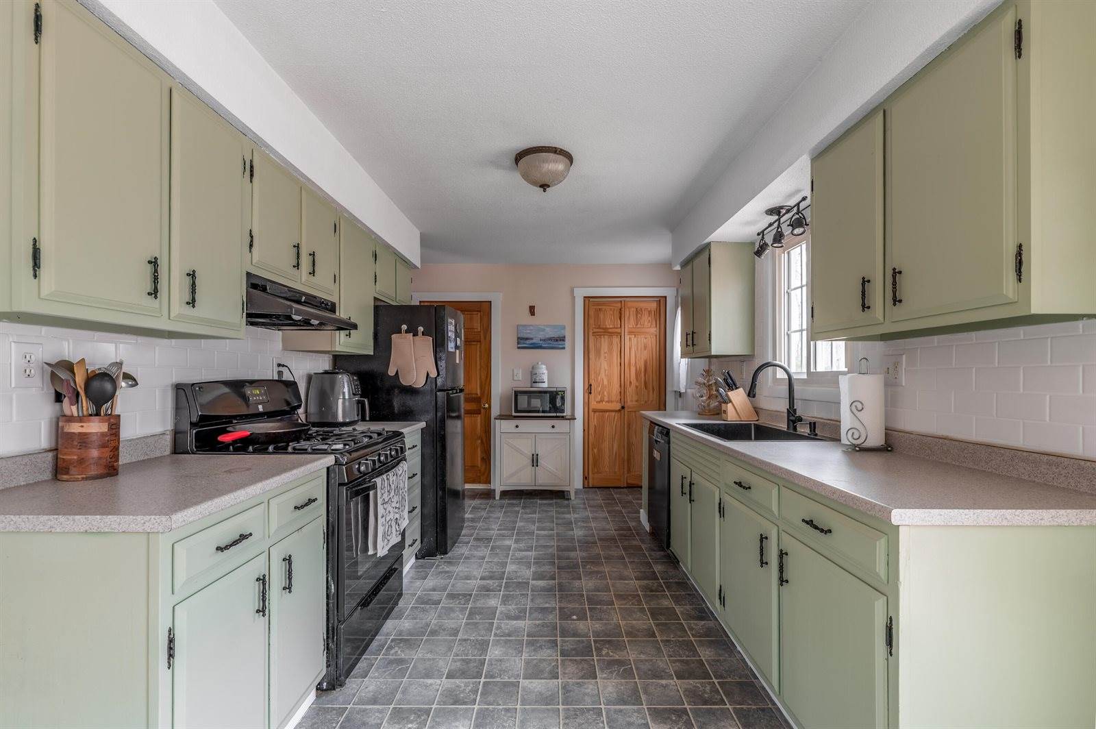 724 Millvale Road, Bucksport, ME 04416