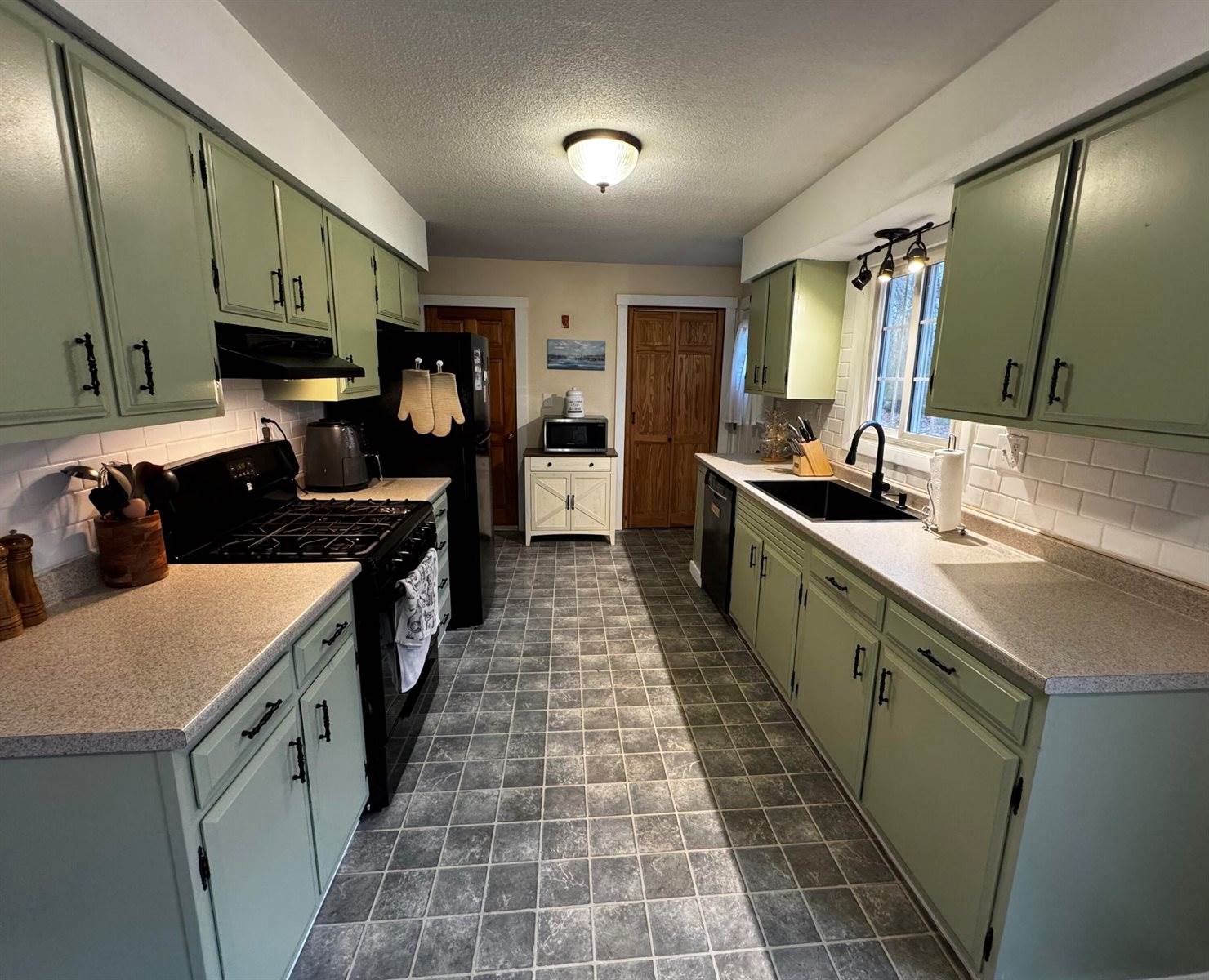724 Millvale Road, Bucksport, ME 04416