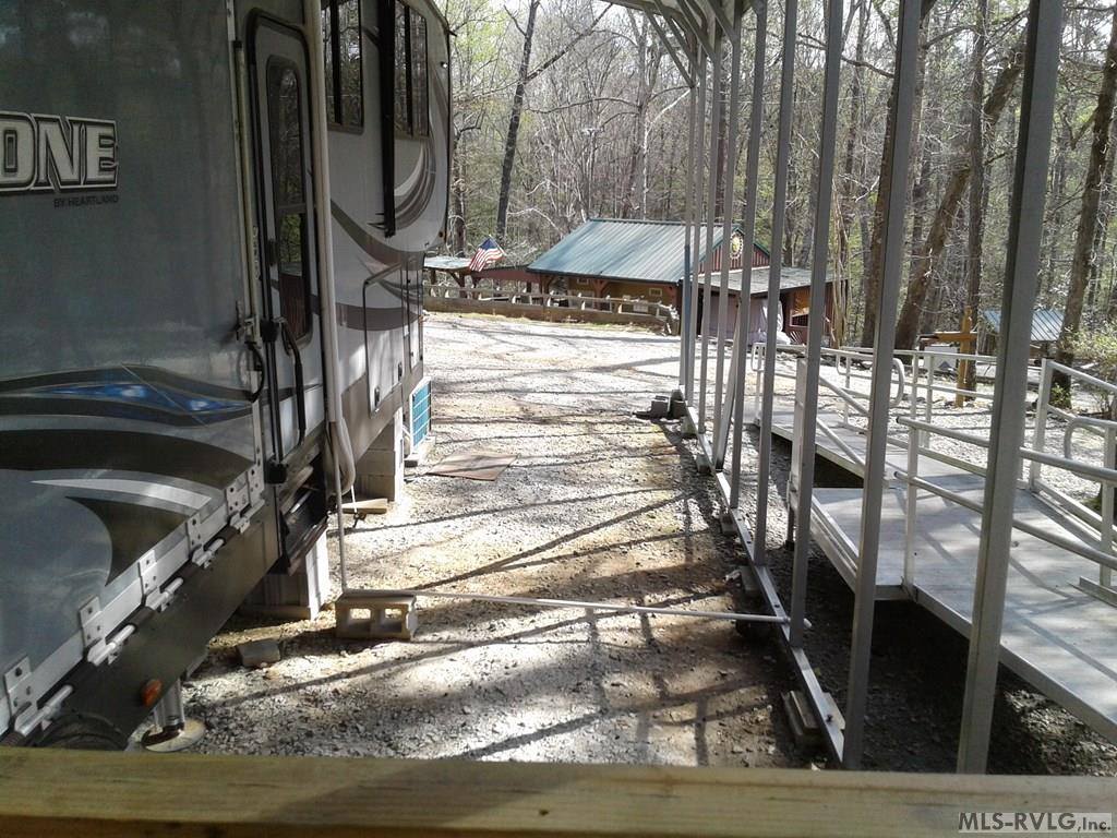 109 Des Moines Trail, Bracey, VA 23919