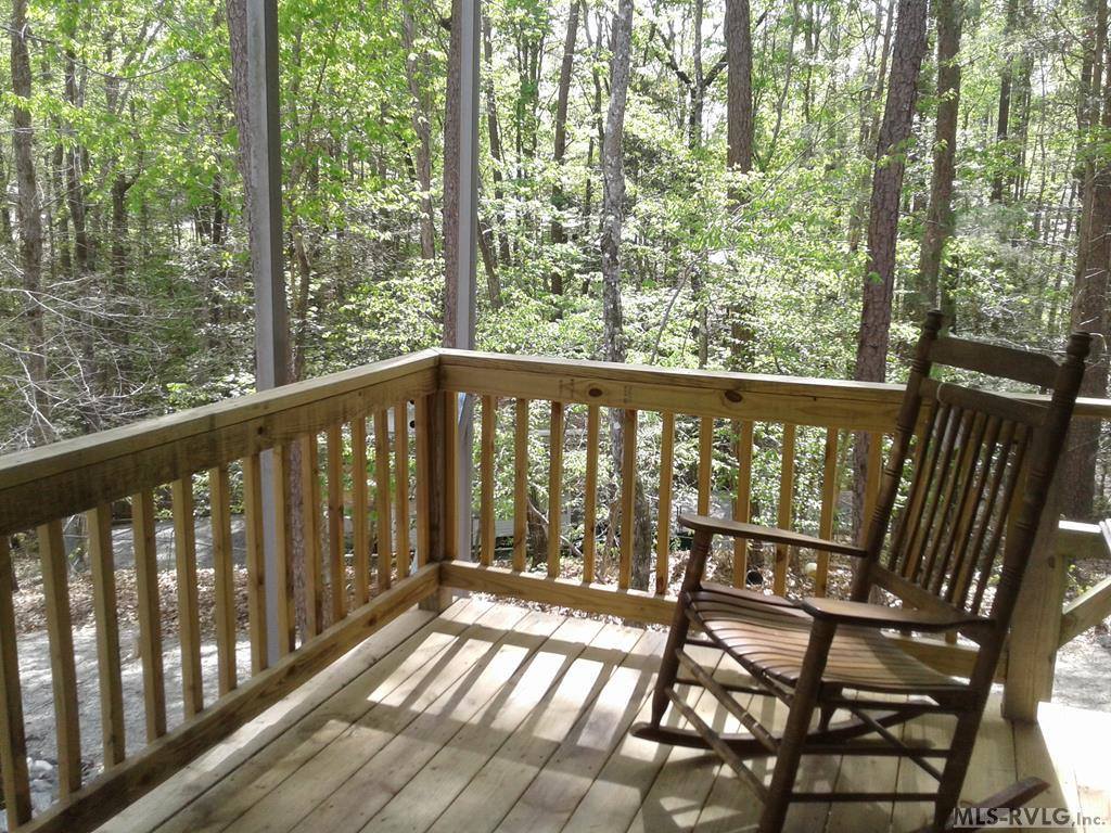 109 Des Moines Trail, Bracey, VA 23919