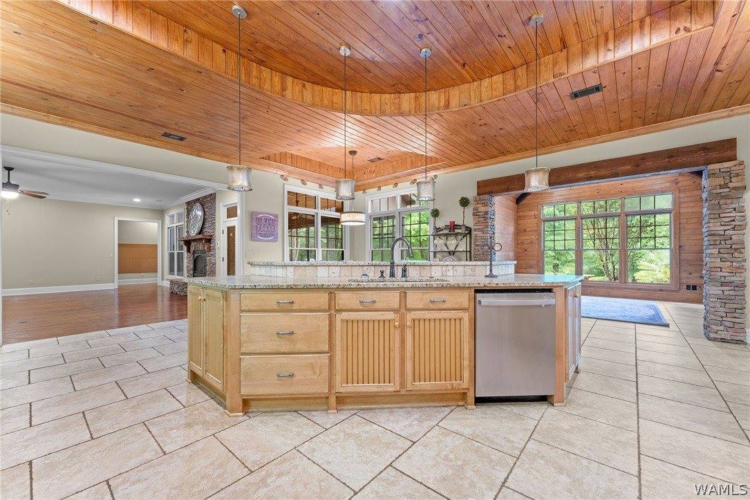 13509 Rice Point Lane, Northport, AL 35473