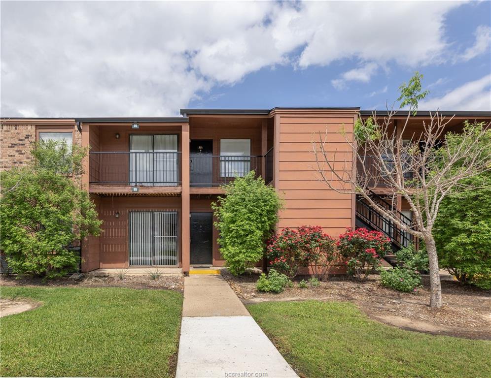 904 University Oaks Boulevard, #95, College Station, TX 77840