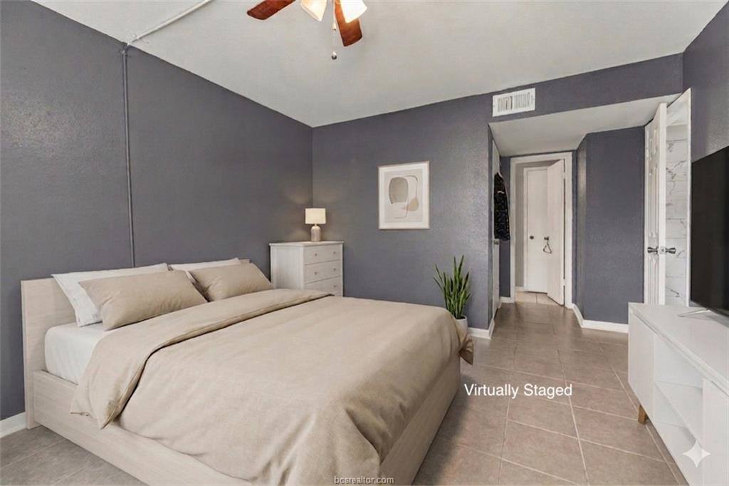 904 University Oaks Boulevard, #95, College Station, TX 77840