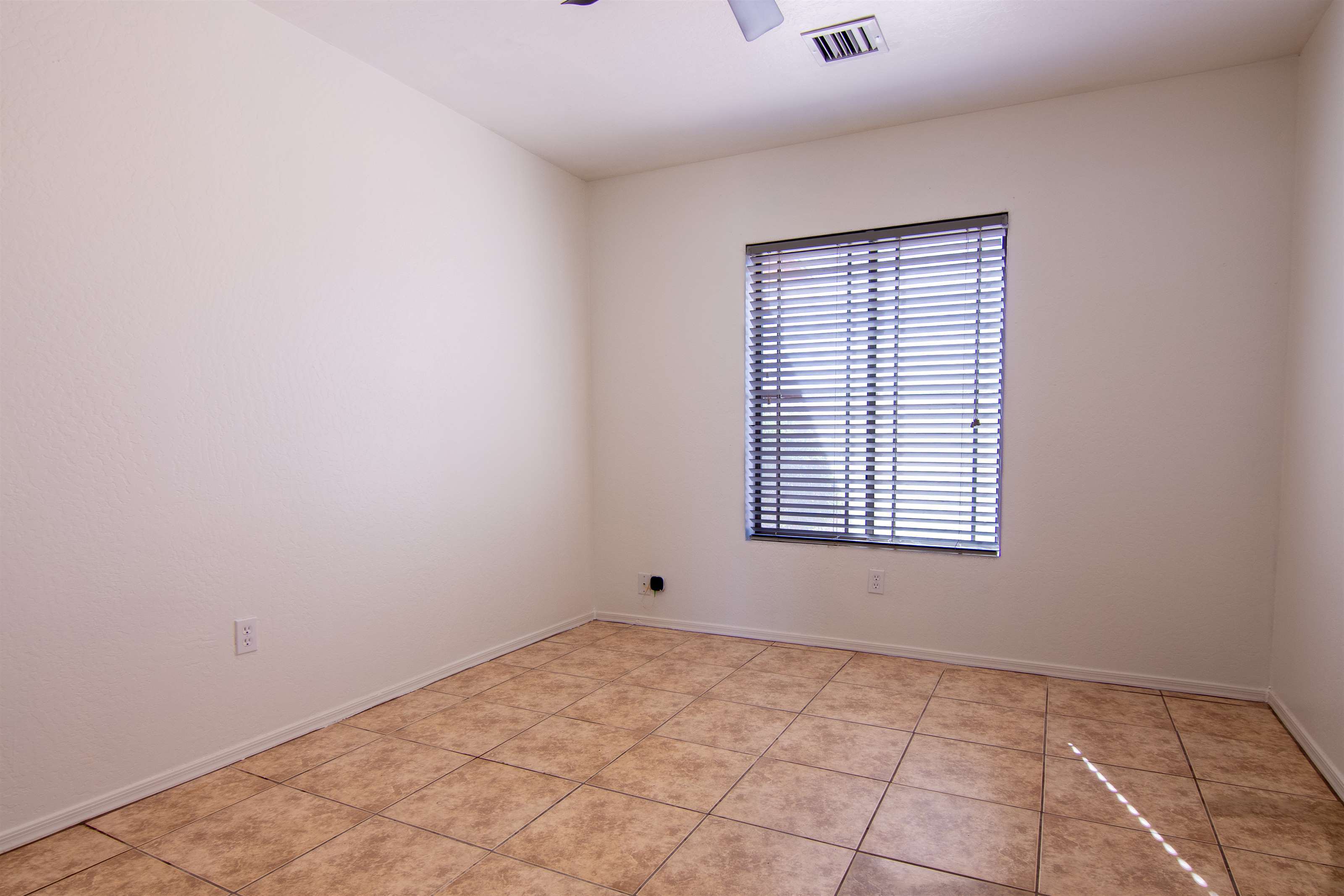 8890 W Rafael Dr, Arizona City, AZ 85123