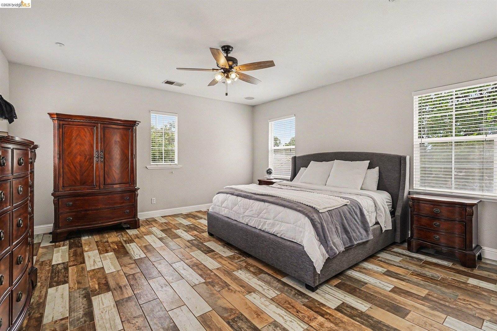 1400 Buckingham Dr, Brentwood, CA 94513